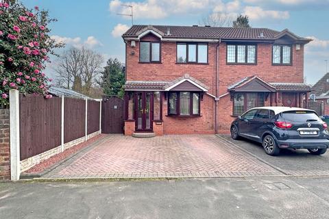 2 bedroom semi-detached house for sale, Queens Road, TIPTON, DY4 8ND