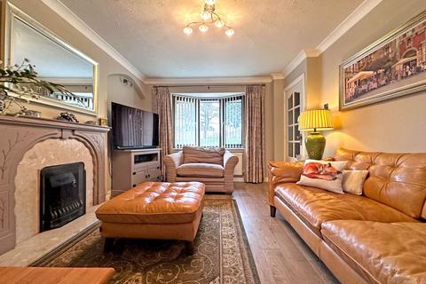 2 bedroom semi-detached house for sale, Queens Road, TIPTON, DY4 8ND