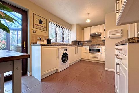 2 bedroom semi-detached house for sale, Queens Road, TIPTON, DY4 8ND