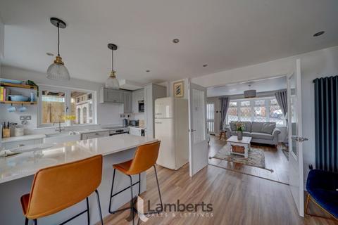 3 bedroom semi-detached house for sale, St Judes Avenue, Studley
