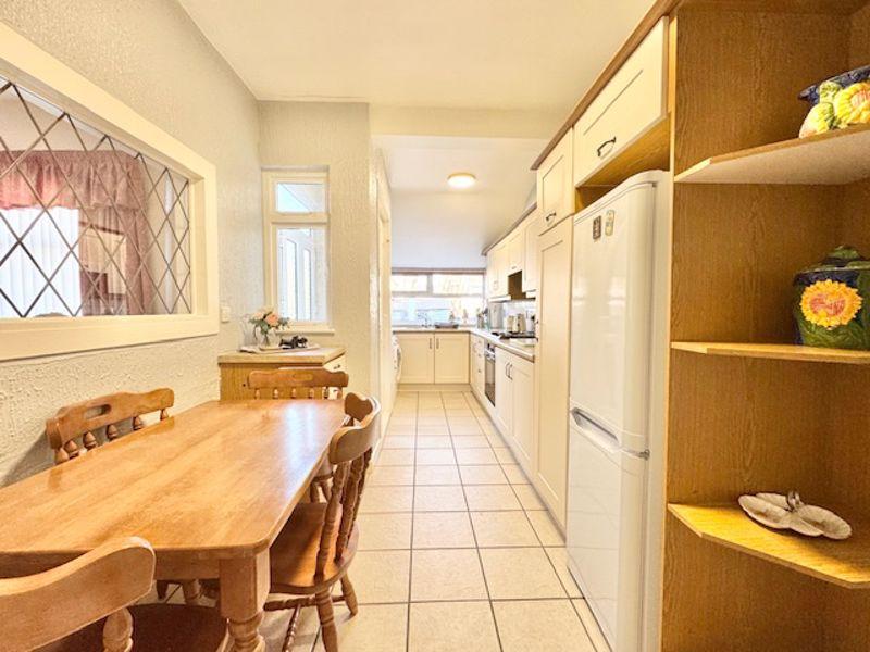 Kitchen diner