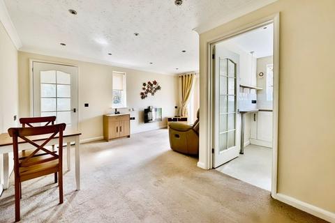 1 bedroom bungalow for sale, Hargreave Close, Sutton Coldfield, B76 1GR