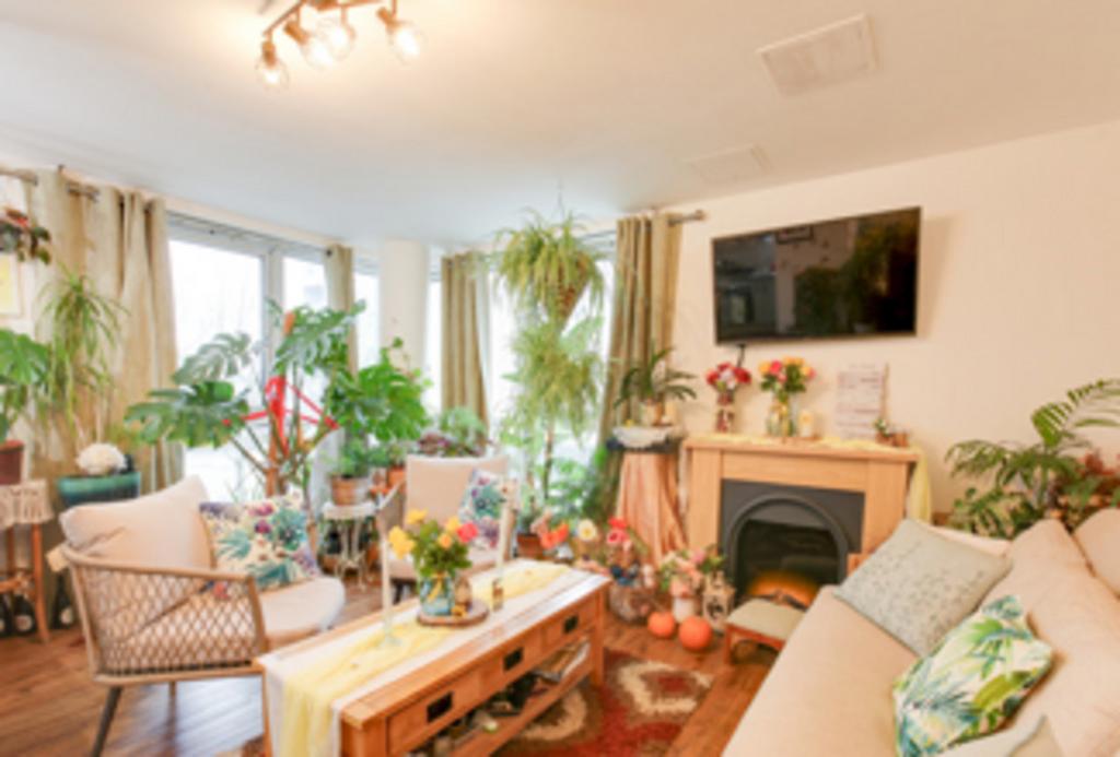Living room, fireplace