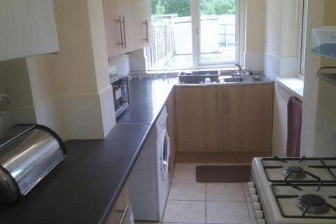 3 bedroom semi-detached house to rent, Gibbins Road, Selly Oak, Birmingham, B29 6QP