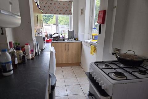 3 bedroom semi-detached house to rent, Gibbins Road, Selly Oak, Birmingham, B29 6QP