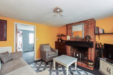 2 bedroom cottage for sale, Buckland Wharf
