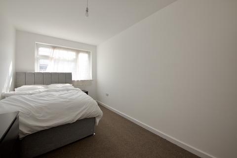 House share to rent, Atkinson Road, Custom House, London, E16