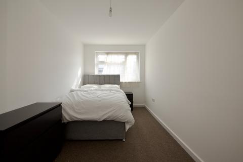 House share to rent, Atkinson Road, Custom House, London, E16