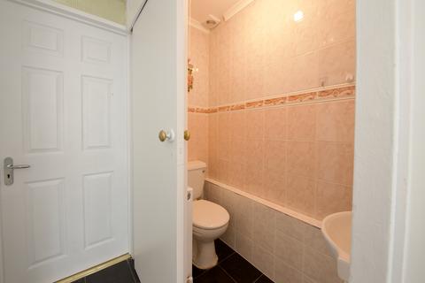 House share to rent, Atkinson Road, Custom House, London, E16