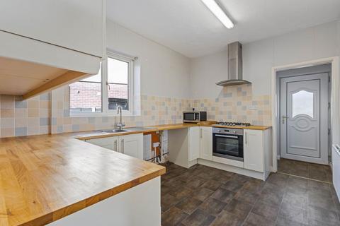 7 Hillside Road, Ackworth, Pontefract, WF7 7NJ