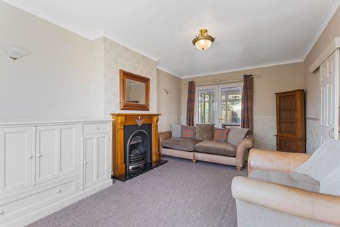 7 Hillside Road, Ackworth, Pontefract, WF7 7NJ