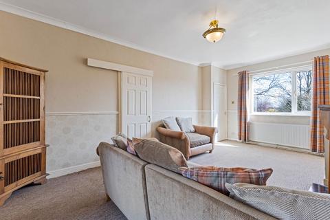 7 Hillside Road, Ackworth, Pontefract, WF7 7NJ