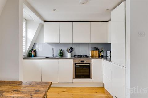 Flat G, 53 Kenninghall Road, London, E5 8BS