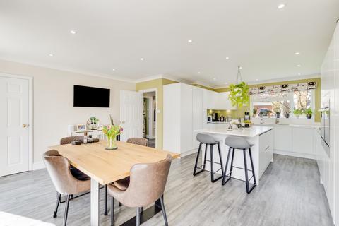 4 bedroom detached house for sale, 6 North Ride, Welwyn Village, Hertfordshire, AL6