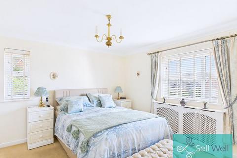 24 Boothstown Drive, Worsley, Manchester, M28 1UF