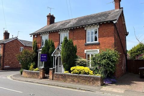 undefined, High Street, Belbroughton DY9