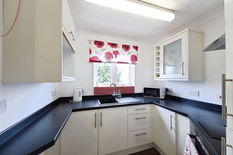 1 bedroom retirement property for sale, Haslucks Green Road, Solihull B90