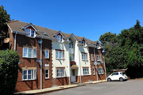 2 bedroom flat to rent, Millbrook Road East, Hampshire SO15