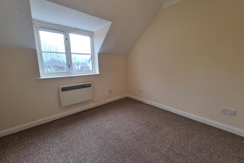 2 bedroom flat to rent, Millbrook Road East, Hampshire SO15