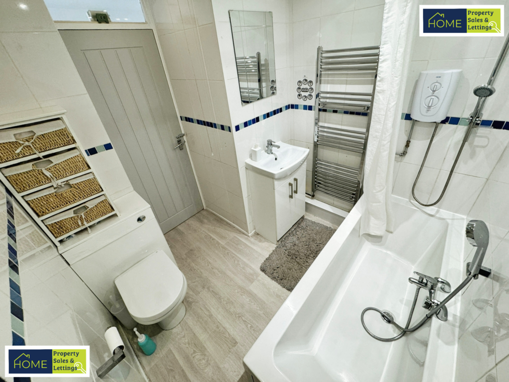 73 Beaumont Walk, Leicester, LE4 0 PP