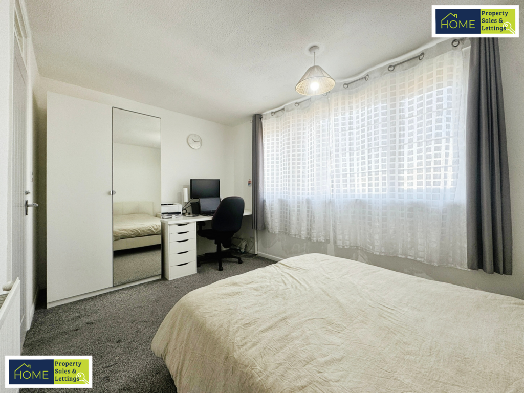 73 Beaumont Walk, Leicester, LE4 0 PP