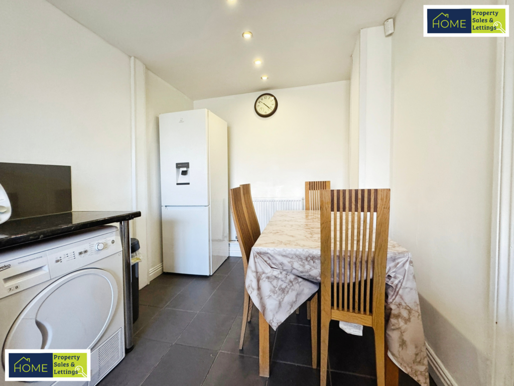 73 Beaumont Walk, Leicester, LE4 0 PP