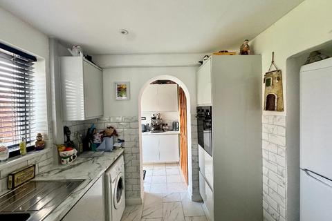 58 First Avenue, Dunstable, LU6 3AL