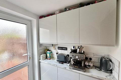 58 First Avenue, Dunstable, LU6 3AL