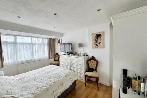 58 First Avenue, Dunstable, LU6 3AL