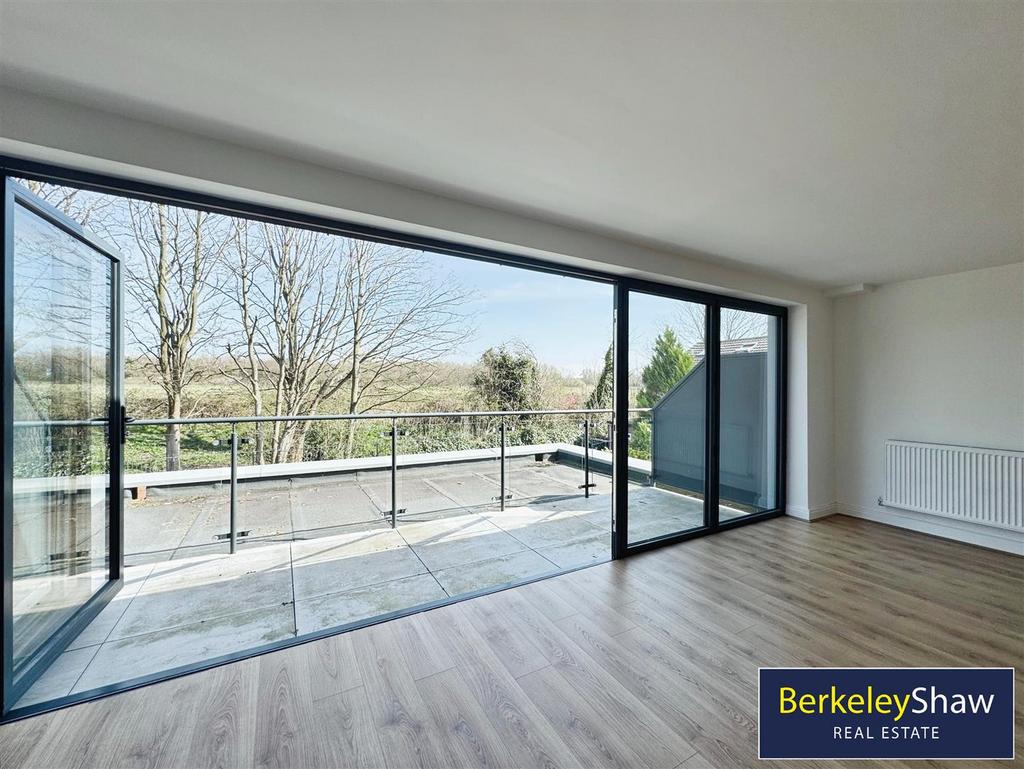 Bi-folding doors to balcony