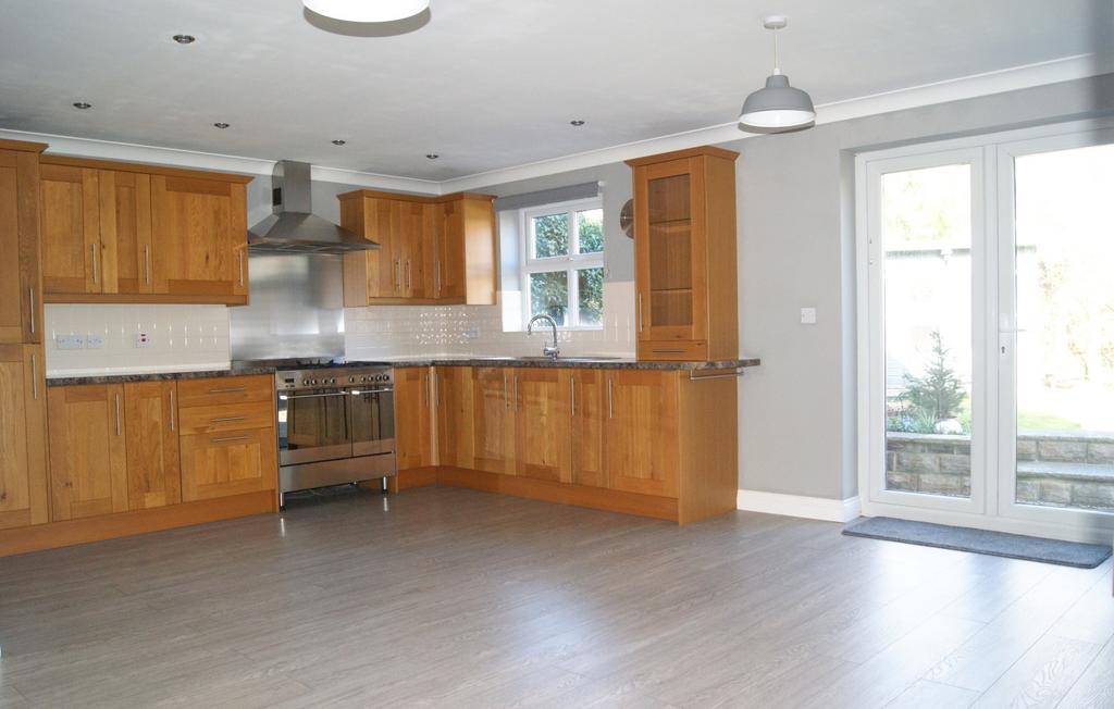 Dining kitchen