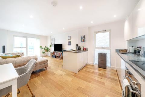 16 Fairbourne Road, London