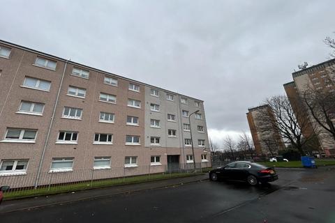3 bedroom flat to rent, Queen Mary Street, Bridgeton, Glasgow, G40