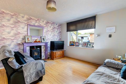 4 bedroom end of terrace house for sale, Central Road, Partington, Manchester, M31