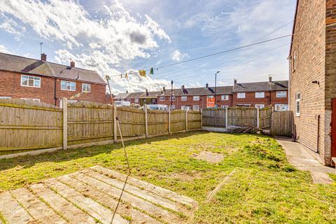 4 bedroom end of terrace house for sale, Central Road, Partington, Manchester, M31