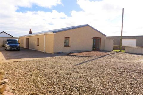 3 bedroom detached bungalow for sale, Links View, Southend