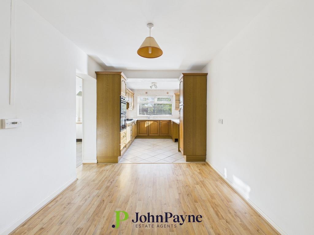 Kitchen/Dining