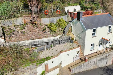 17 Hillside Road, Ilfracombe, EX34 9QT