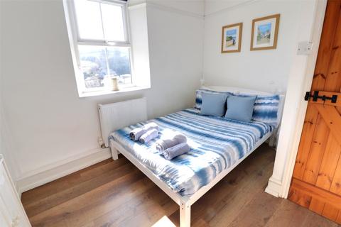 17 Hillside Road, Ilfracombe, EX34 9QT
