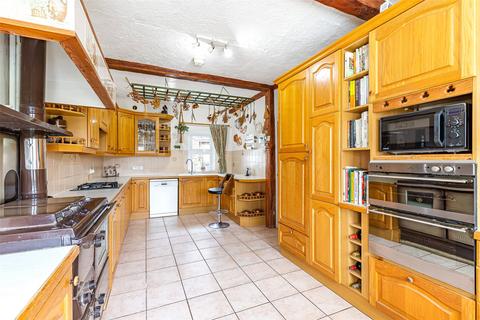 6 bedroom detached house for sale, Winkleigh, Devon, EX19