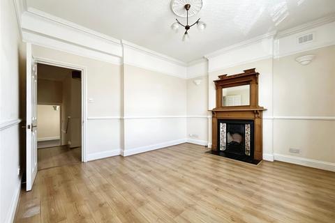 1 bedroom apartment to rent, Blythe Vale, London SE6