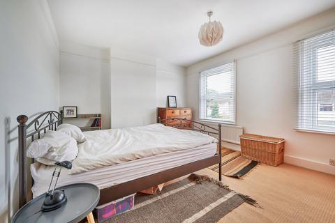 56 Warwick Road, St Albans, AL1 4DL