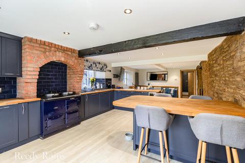 5 bedroom detached house for sale, Long Lane, Chorley PR6