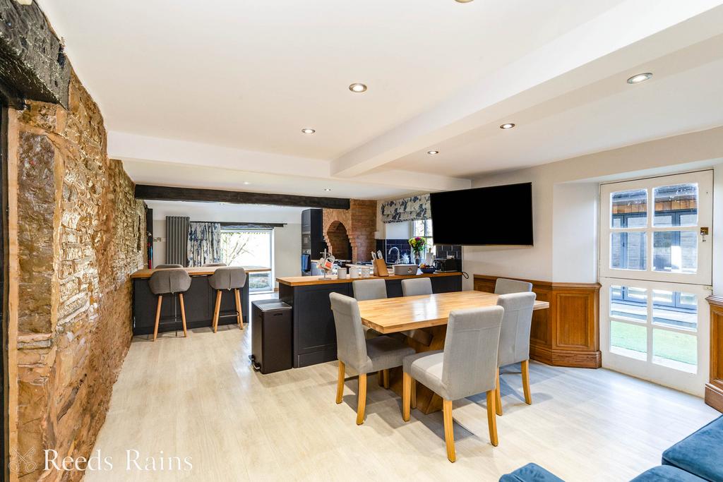 Dining Kitchen