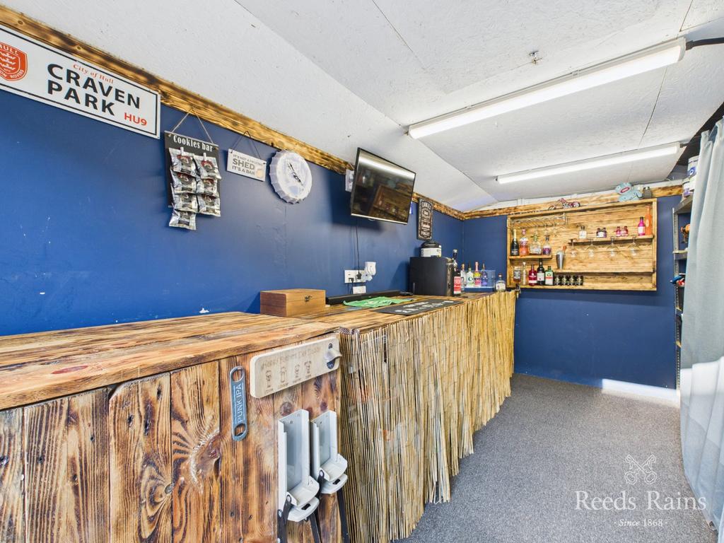 Garden Bar