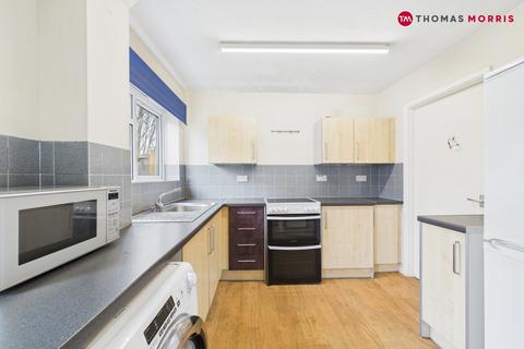 3 bedroom end of terrace house for sale, Bedford Avenue, Huntingdon PE28