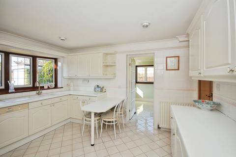 4 bedroom detached house for sale, Aycliffe Close, Bromley BR1