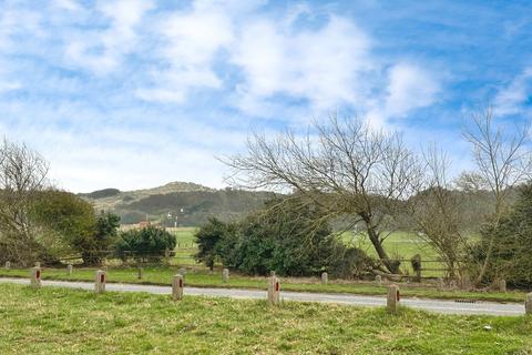 undefined, New Lydd Road, East Sussex TN31