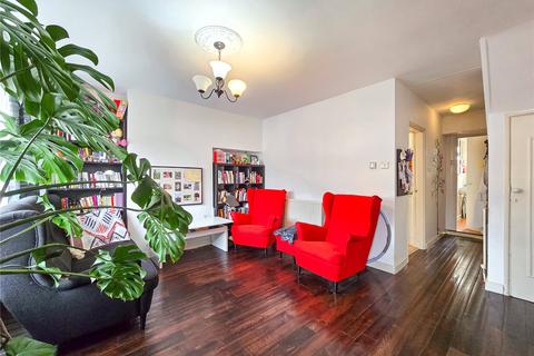 10 Chilham Road, London, SE9 4BG