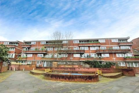 1 bedroom flat for sale, Cossall Walk, London SE15